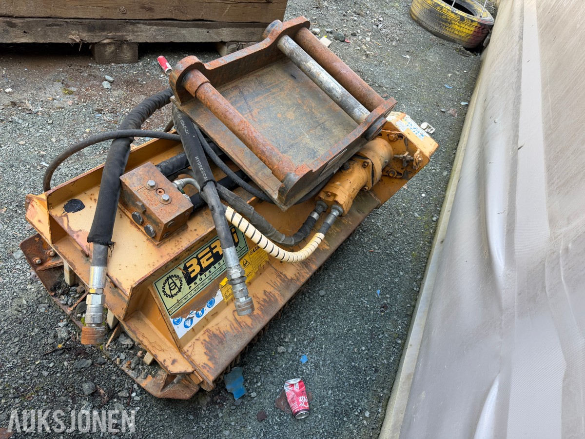 Berti TBM/SB 120 hydraulisk krattknuser, kombifeste S60/S70