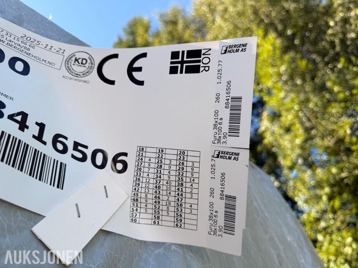 Bergene Holm furu 38x100 mm – 260 stk. / 3,90 m