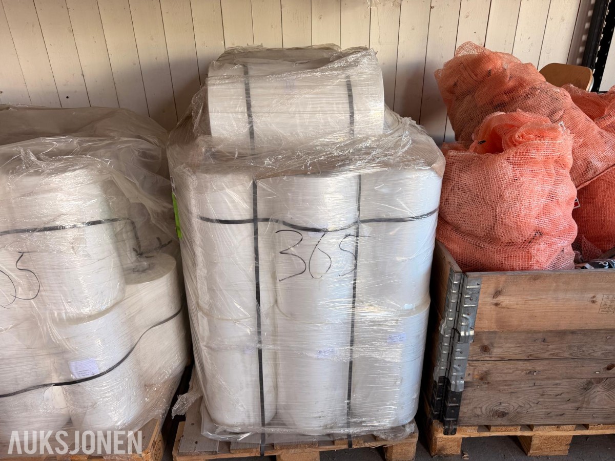 Parti med LDPE plastbånd / smeltestrips til banderingsmaskin
