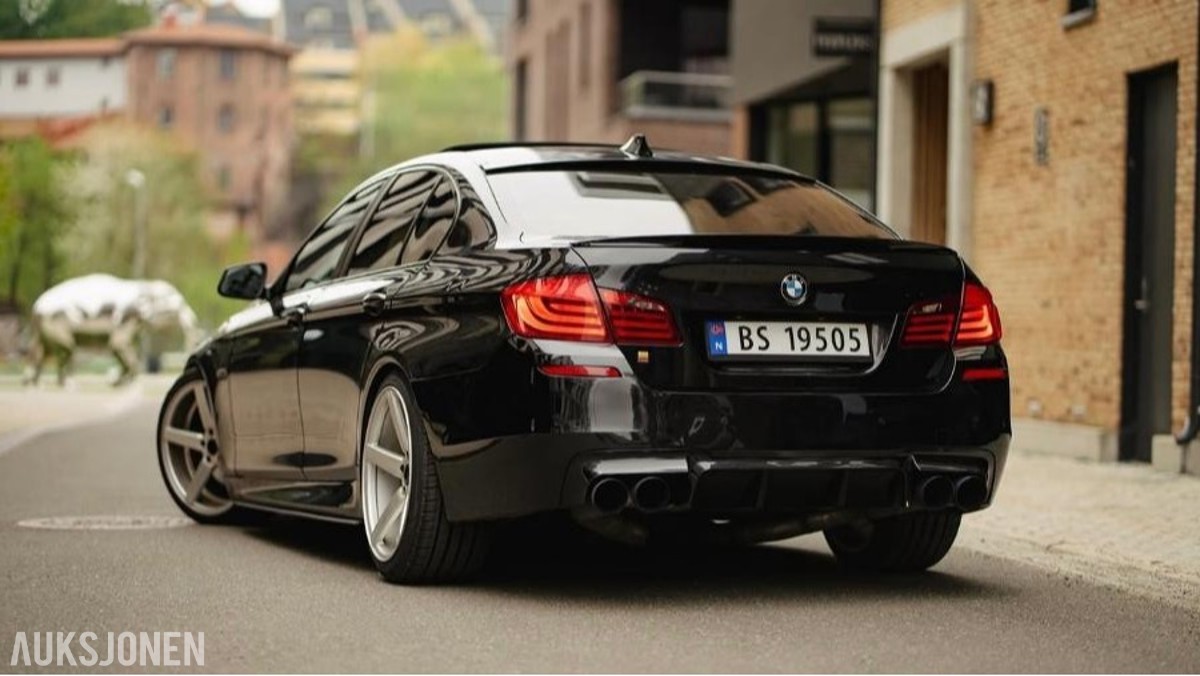 2010 BMW F10 525D 3.0 204HK AUTOMAT, ADAPTIV CRUISEKONTROLL, KUPEVARMER