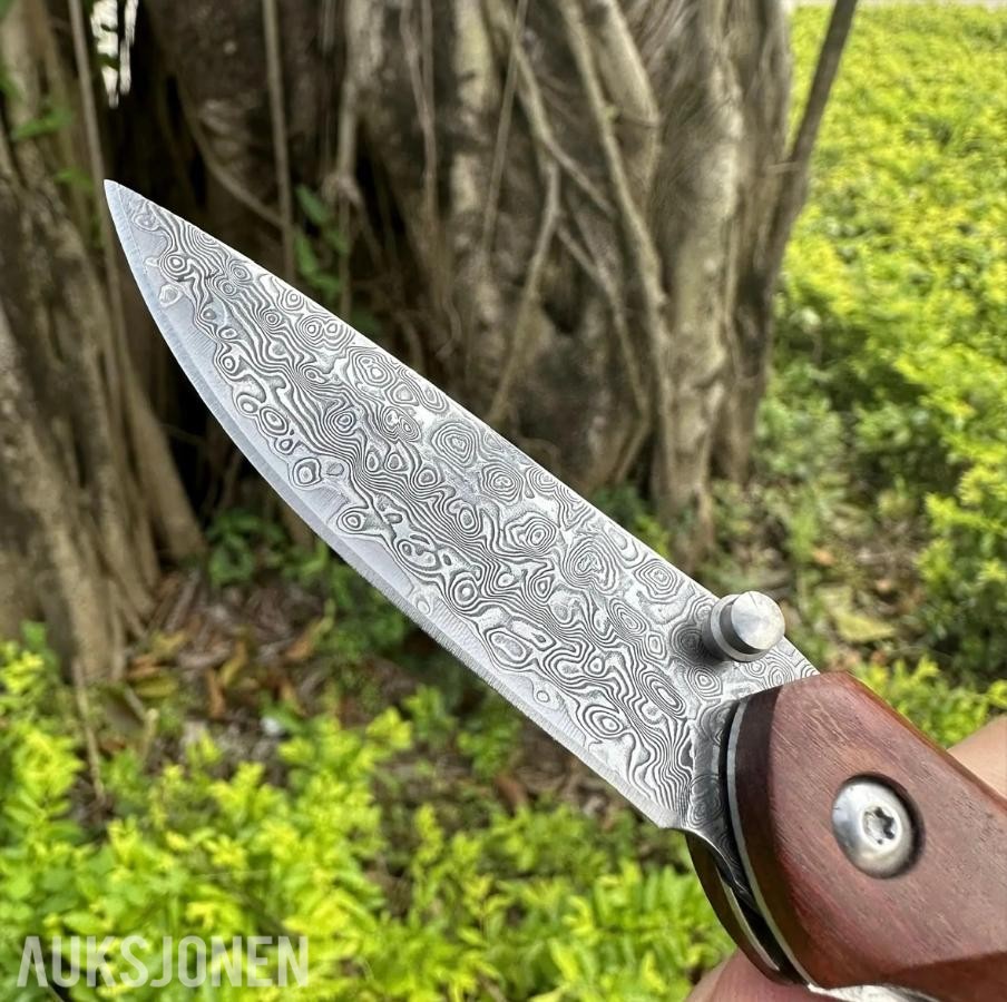 48 TIMERS AUKSJON - Damaskus Jaktkniv + Damaskus Lommekniv