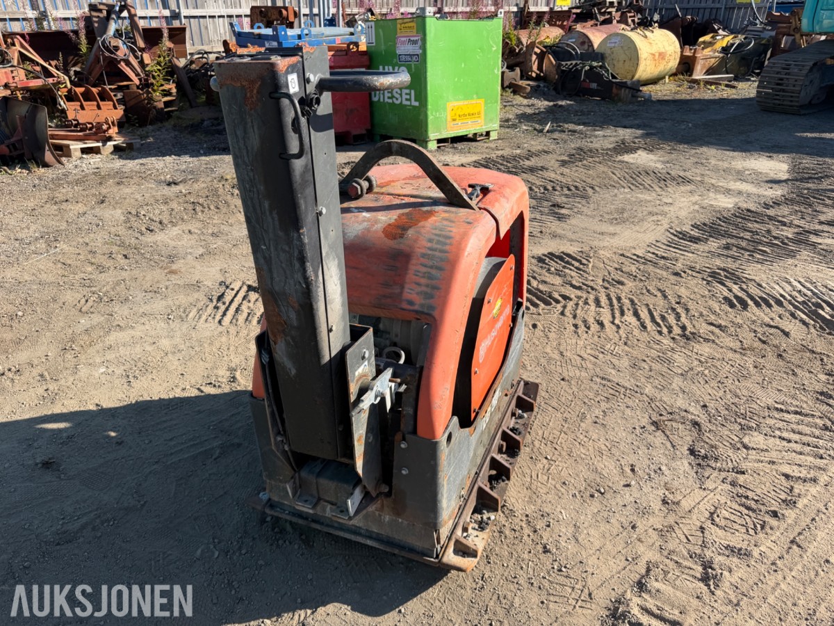 2023 Husqvarna LG 504 reversibel vibroplate – 256 timer
