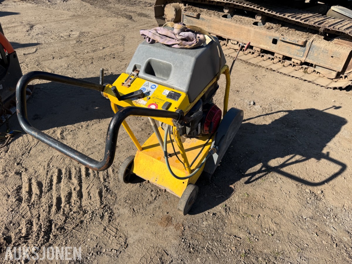 2011 Wacker Neuson BFS 1345AB gulvsag