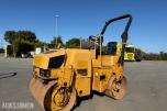 2014 Caterpillar CB24 tandemvals