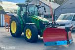 2018 John Deere 5125R Traktor - Tokvam frontplog - Schmidt Traxos CR35 Spreder - Timer: 3500