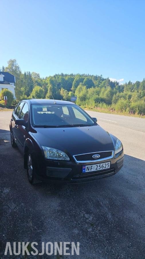 2007 Ford Focus 1.6 109hk hengerfeste fri omreg