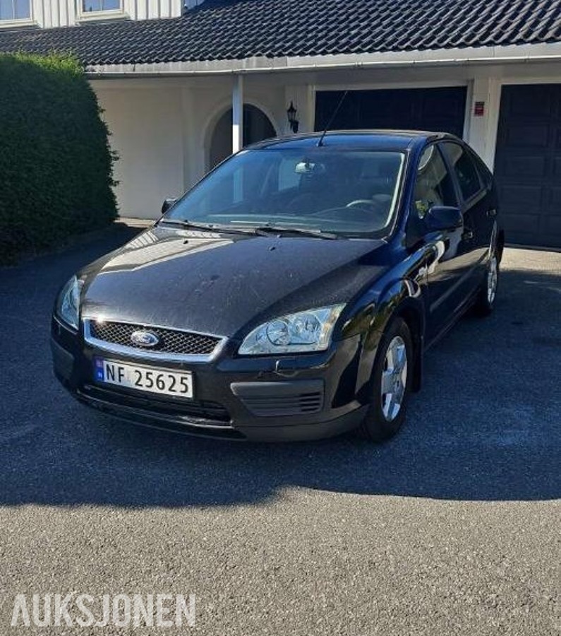 2007 Ford Focus 1.6 109hk hengerfeste fri omreg