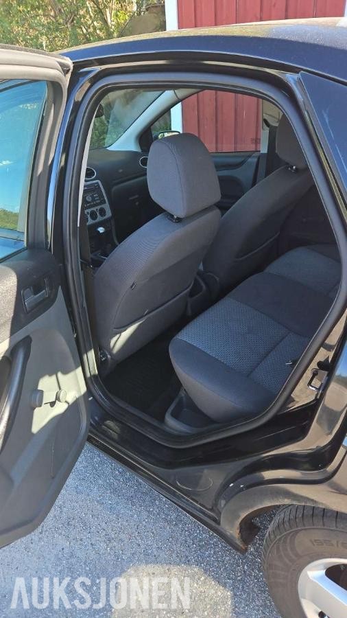 2007 Ford Focus 1.6 109hk hengerfeste fri omreg