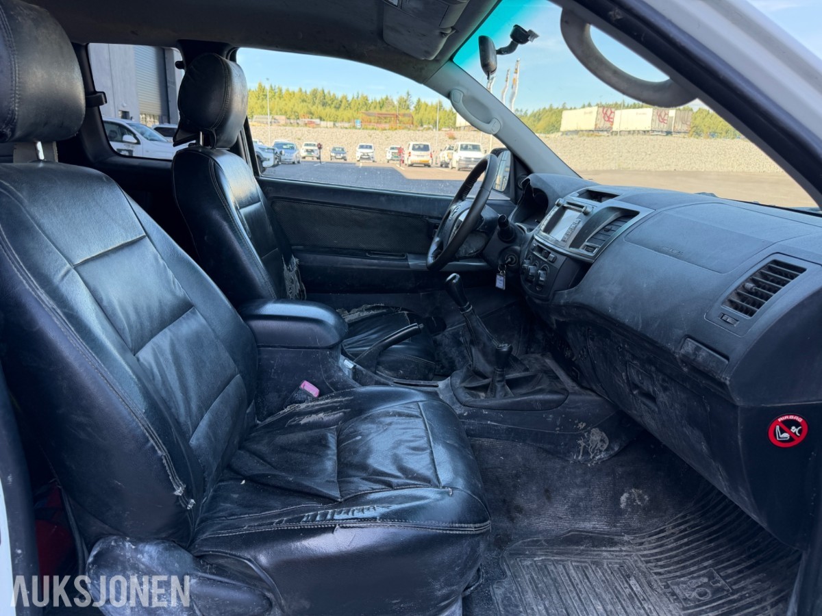 2015 Toyota HILUX 2.5-144 D 4WD, 141251KM, NETTOPP EU GODKJENT