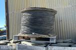 2 tromler med diverse kabel/fiber
