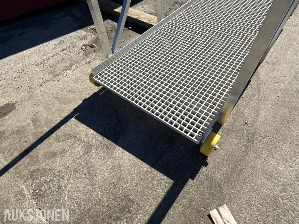Ny aluminiums landgang 8X1.1M