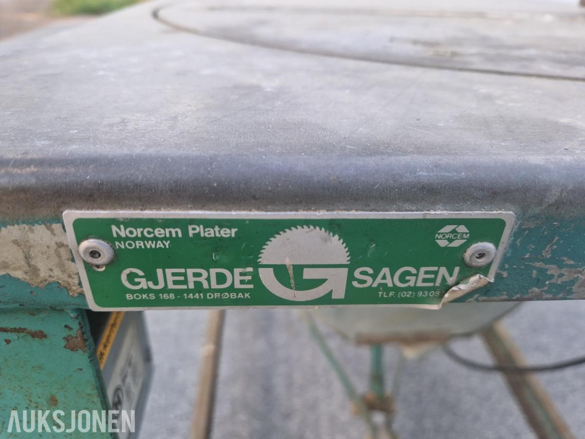 Solid gjerdesag selges uten minstepris 