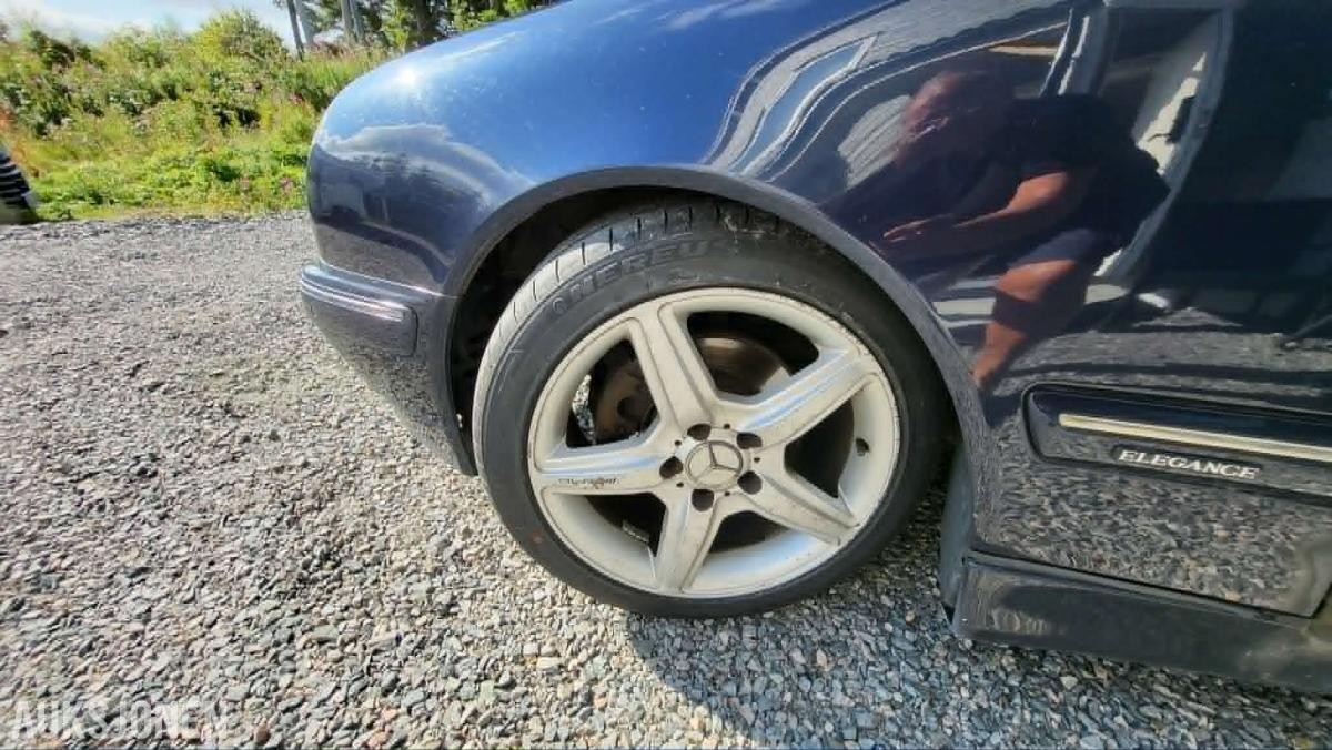 2001 Mercedes-Benz  E220 CDI 2.1 143hk AUTOMAT CRUISEKONTROLL HENGERFESTE S+V DEKK