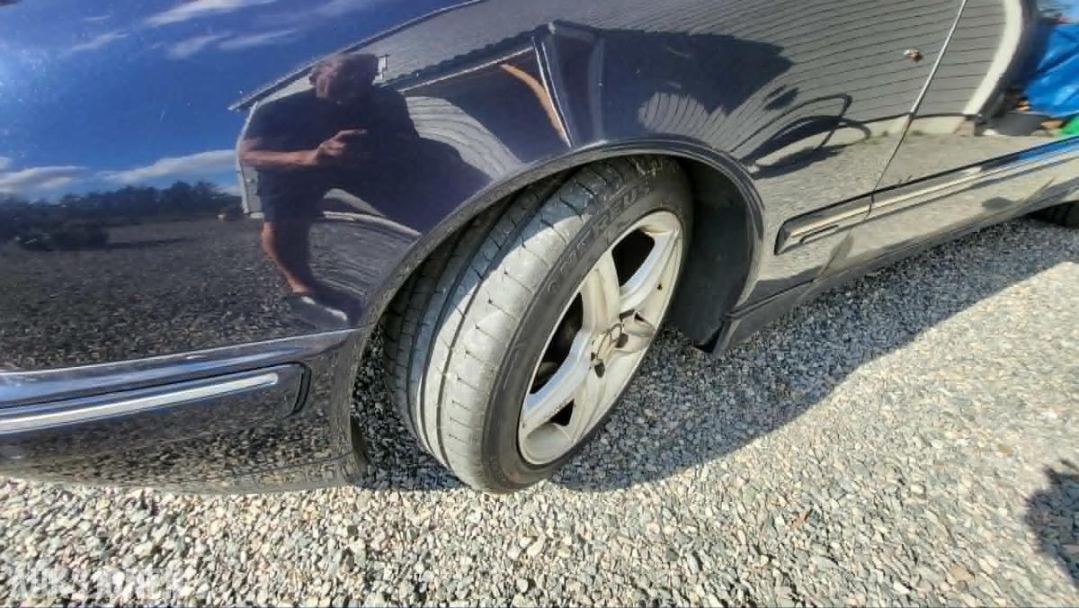 2001 Mercedes-Benz  E220 CDI 2.1 143hk AUTOMAT CRUISEKONTROLL HENGERFESTE S+V DEKK