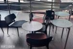 Terrakotta og eik restaurantmøbler med bord og stoler