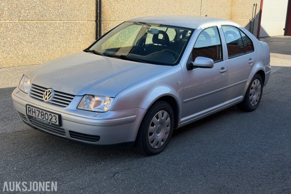 2001 Volkswagen BORA 1.6 105 HK SPORTSSETER VINTERPAKKE