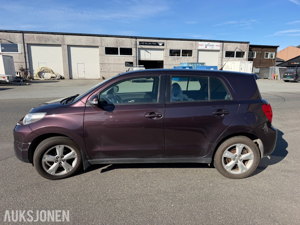 2010 Toyota URBAN CRUISER 1.4 D 90 HK 4WD HENGERFESTE S+V