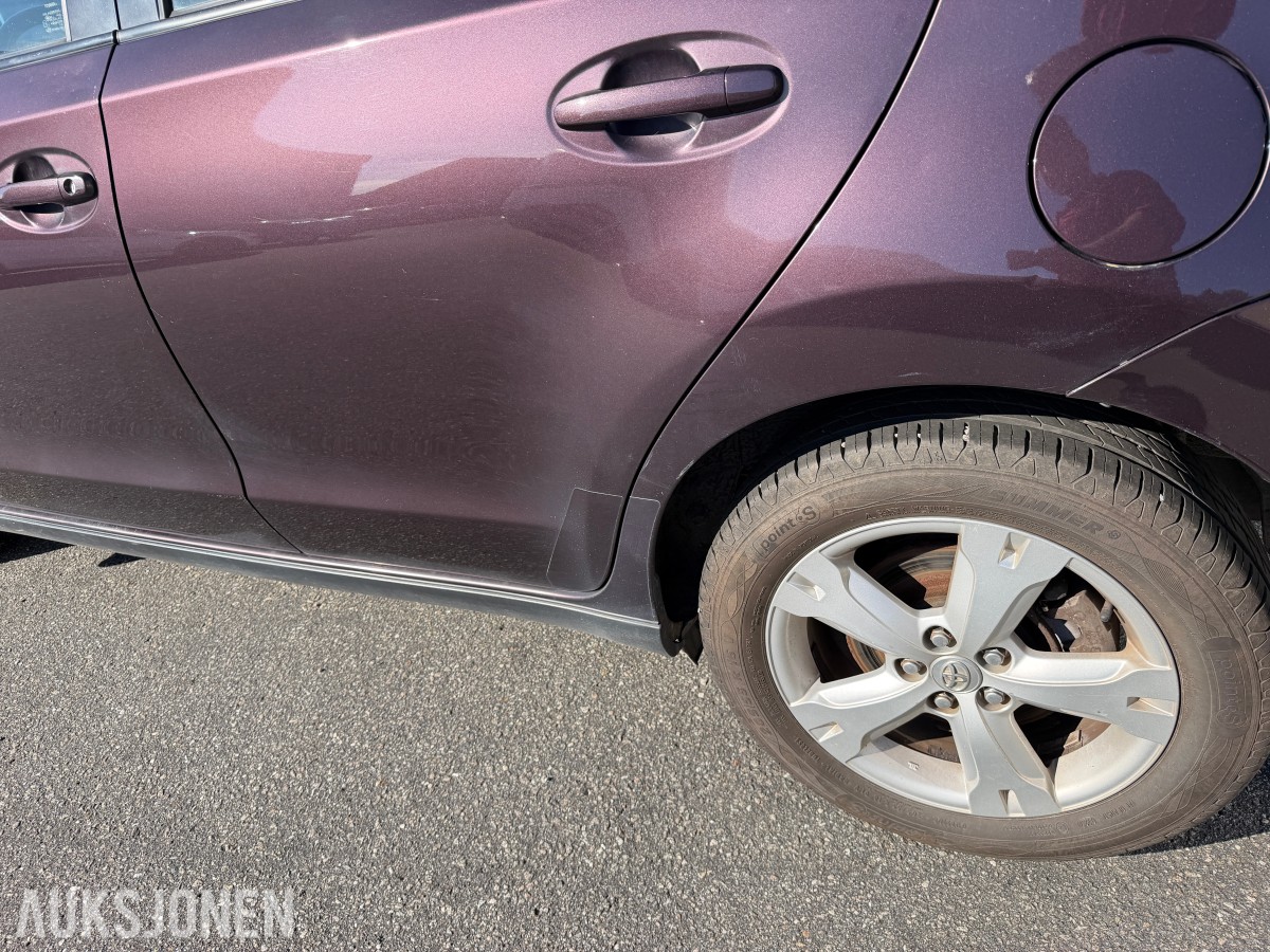 2010 Toyota URBAN CRUISER 1.4 D 90 HK 4WD HENGERFESTE S+V