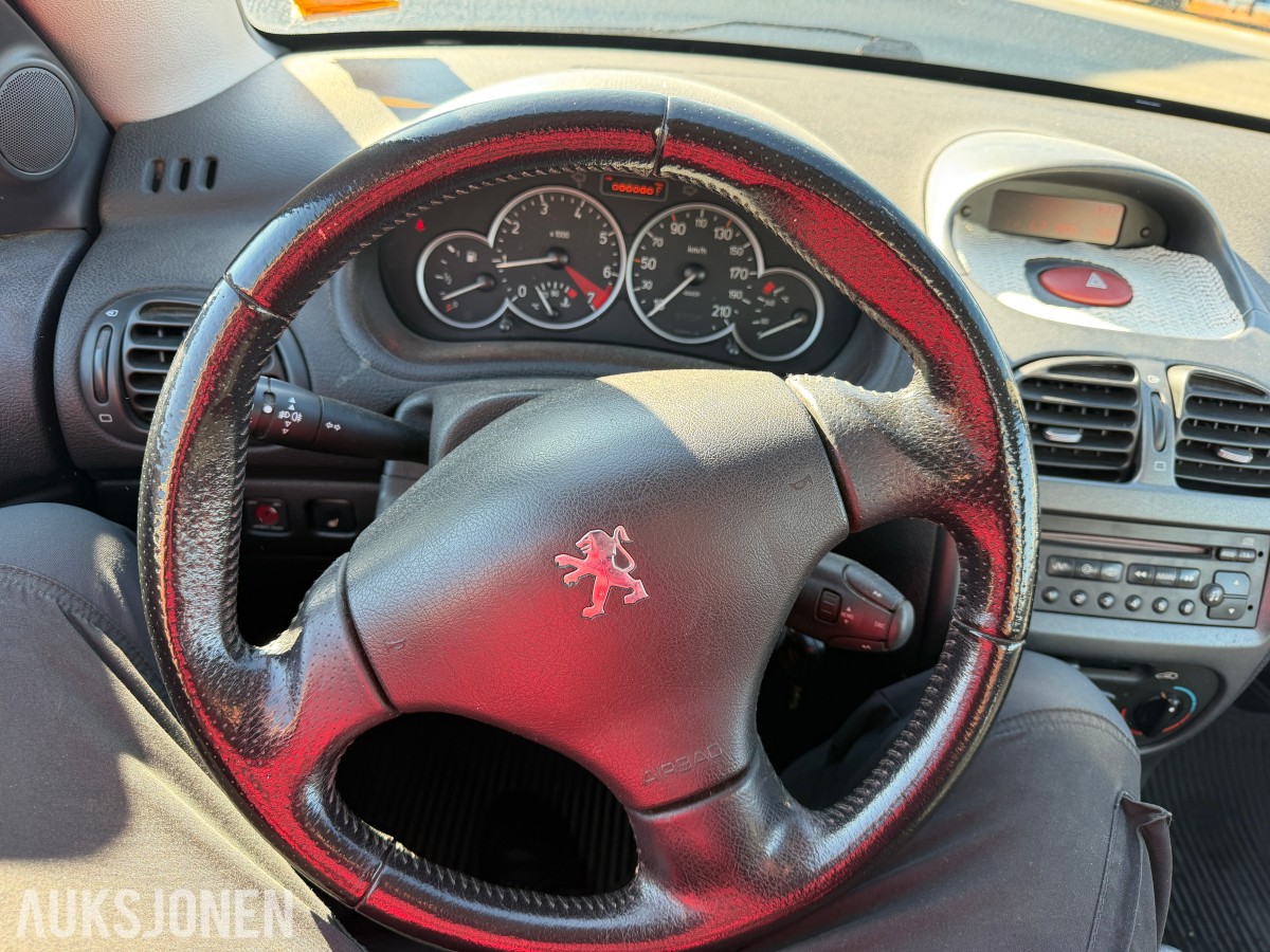 2004 Peugeot 206 CC 1.6 109 HK CABRIOLET SKINN SOMMERHJUL 