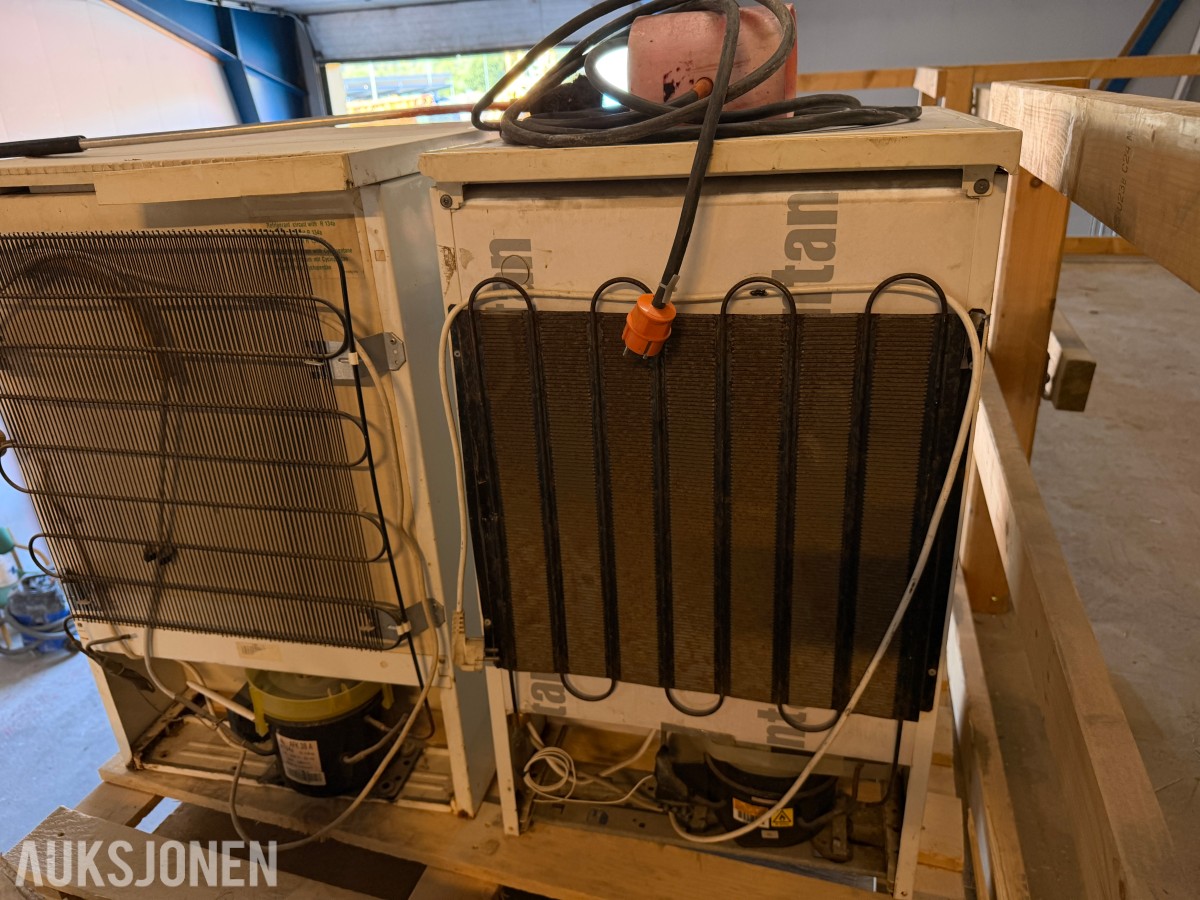 2 STK KJØLESKAP – BOSCH / ZANUSSI – KOMPAKT MODELL