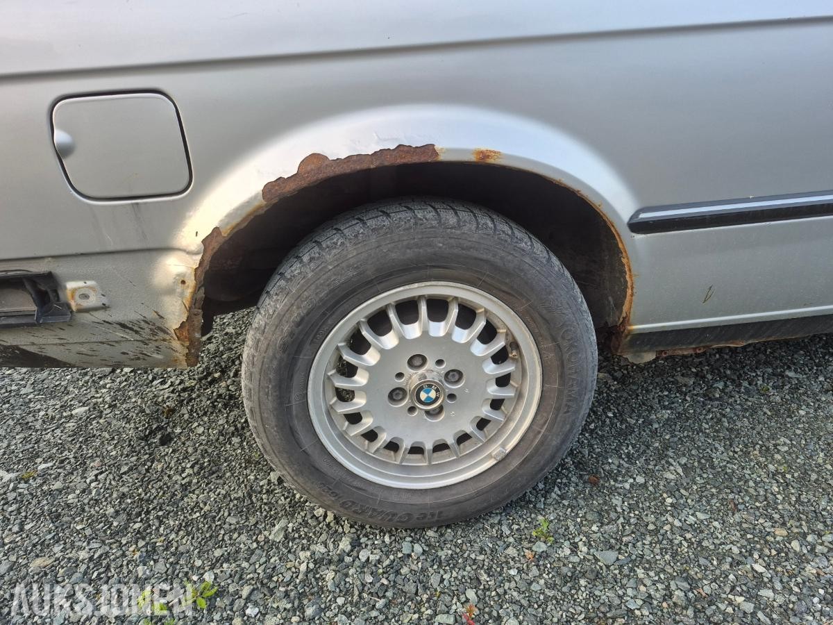 1985 BMW 320I 2.0 120hk takluke 266000km