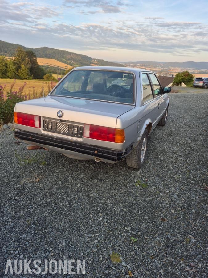 1985 BMW 320I 2.0 120hk takluke 266000km