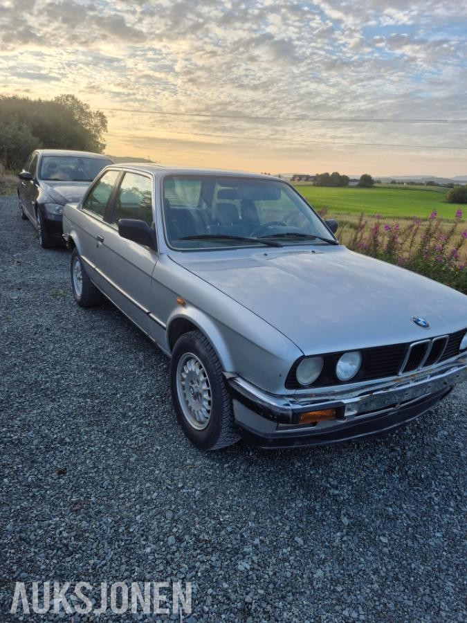 1985 BMW 320I 2.0 120hk takluke 266000km