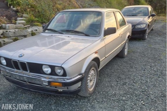 1985 BMW 320I 2.0 120hk takluke 266000km