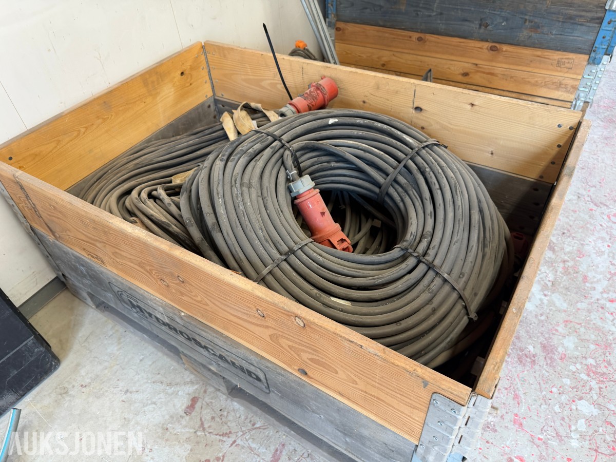 SKJØTEKABLER / INDUSTRIKABLER – 400 V / 32 A – LANGE LENGDER