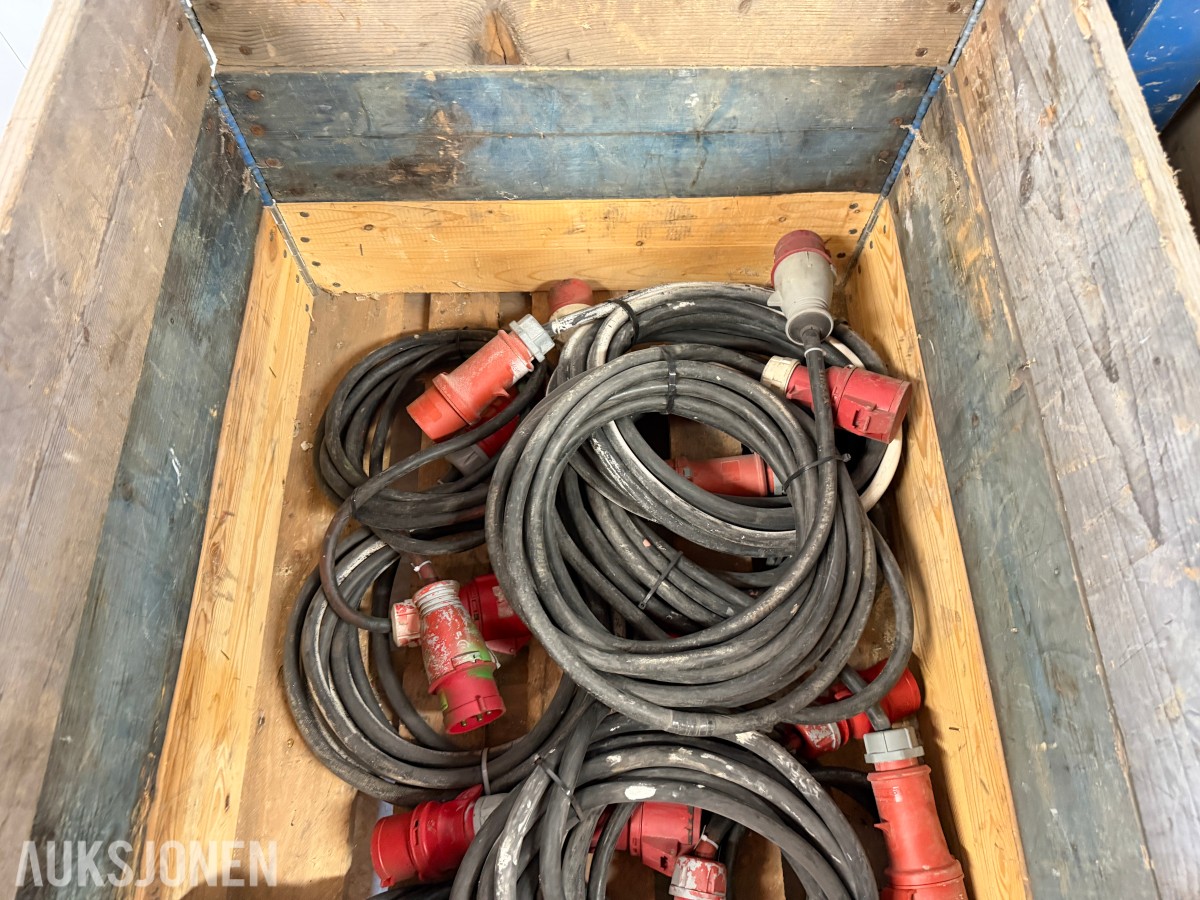 INDUSTRIKABLER / SKJØTEKABLER – 400 V / 32 A OG 400V / 16 A