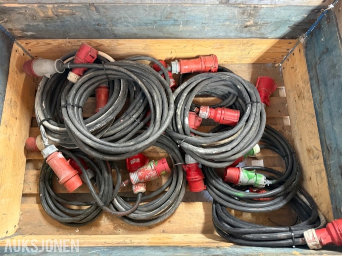 INDUSTRIKABLER / SKJØTEKABLER – 400 V / 32 A OG 400V / 16 A
