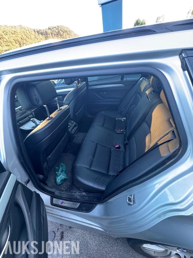 2011 BMW 520d Touring M-Sport, Automat - Reparasjonsobjekt
