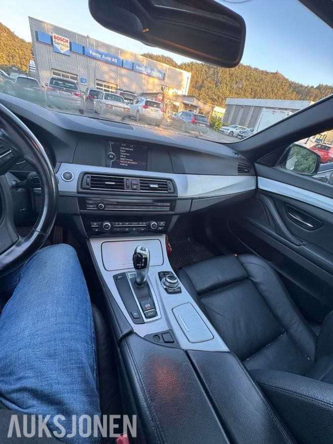 2011 BMW 520d Touring M-Sport, Automat - Reparasjonsobjekt