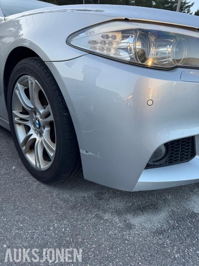 2011 BMW 520d Touring M-Sport, Automat - Reparasjonsobjekt