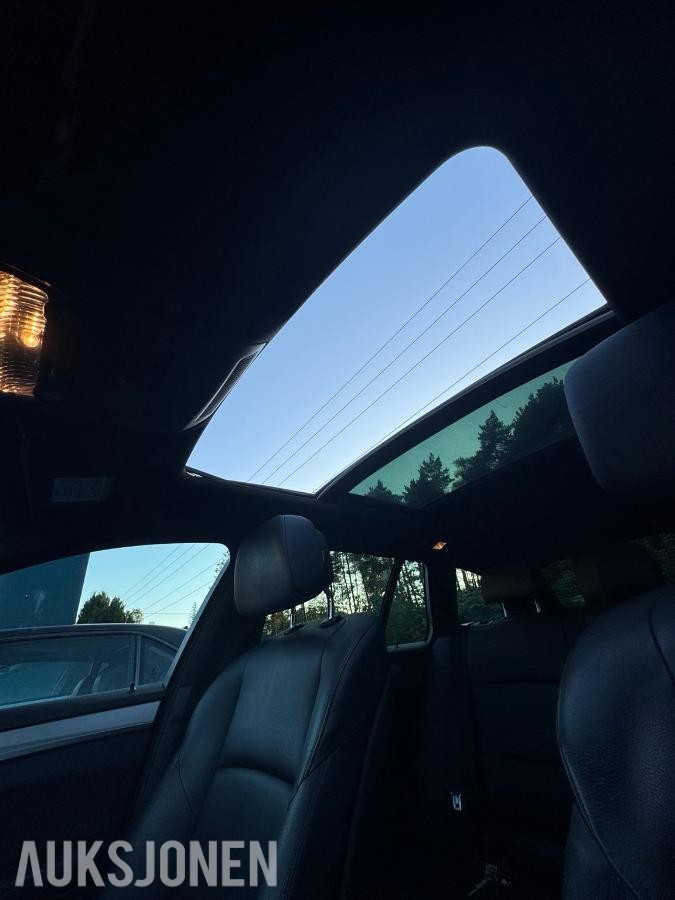 2011 BMW 520d Touring M-Sport, Automat - Reparasjonsobjekt