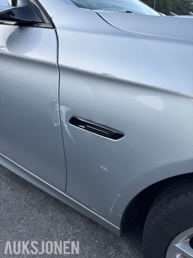 2011 BMW 520d Touring M-Sport, Automat - Reparasjonsobjekt