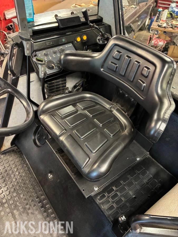 1993 VALMET 665 S 80HK 4WD 6498 timer - mva fri