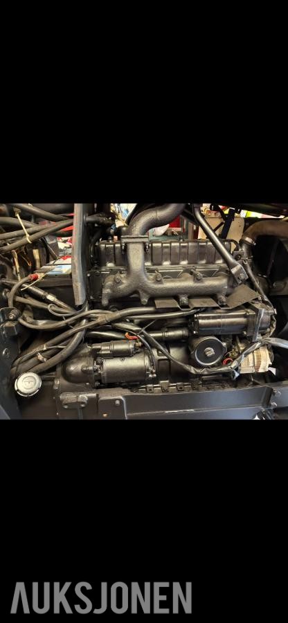 1993 VALMET 665 S 80HK 4WD 6498 timer - mva fri