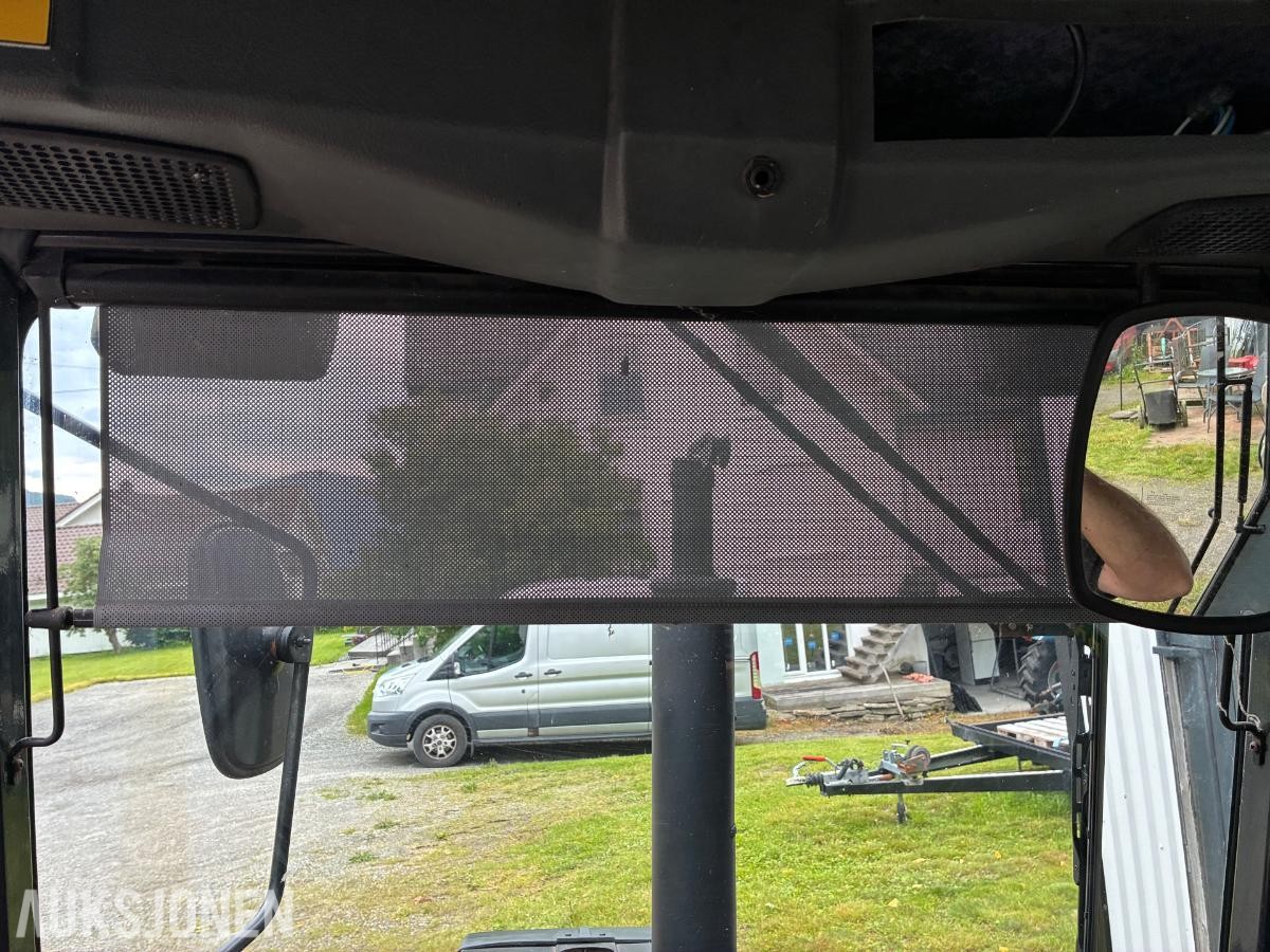 1993 VALMET 665 S 80HK 4WD 6498 timer - mva fri