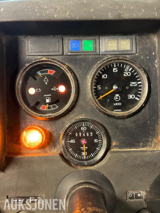 1993 VALMET 665 S 80HK 4WD 6498 timer - mva fri