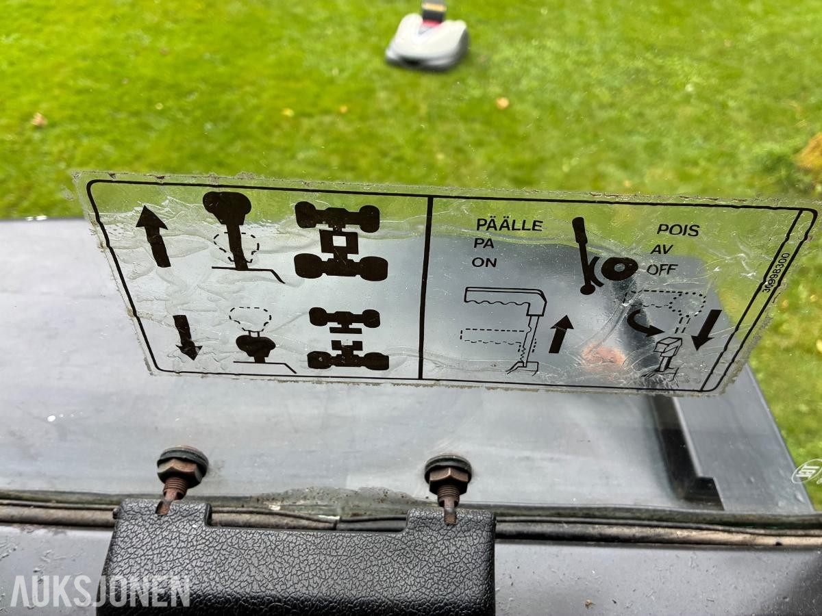 1993 VALMET 665 S 80HK 4WD 6498 timer - mva fri
