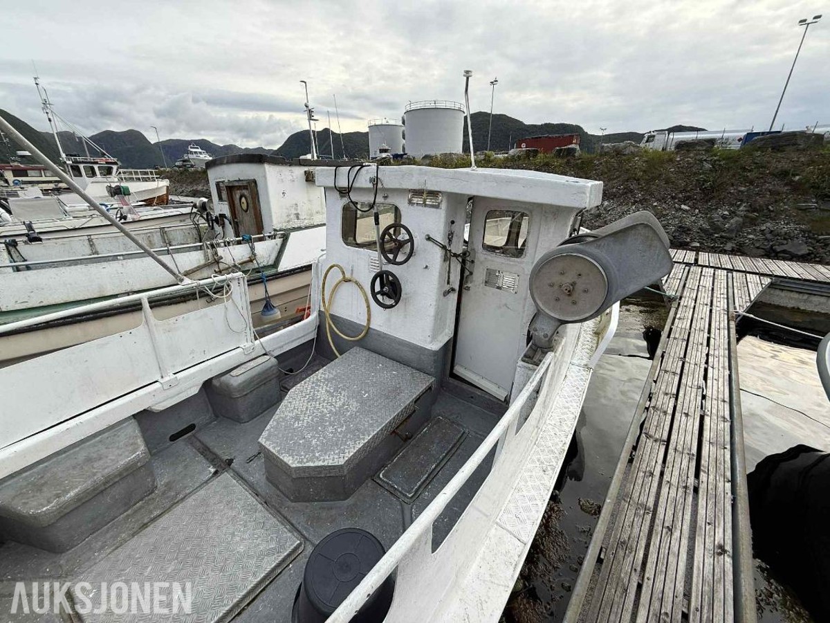 20 fot sjark med Saab motor
