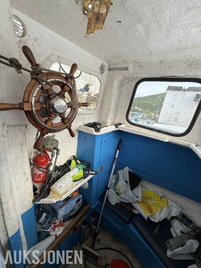20 fot sjark med Saab motor