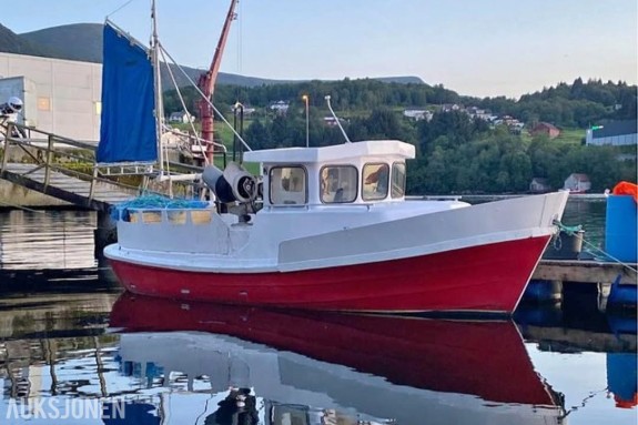 20 fot sjark med Saab motor