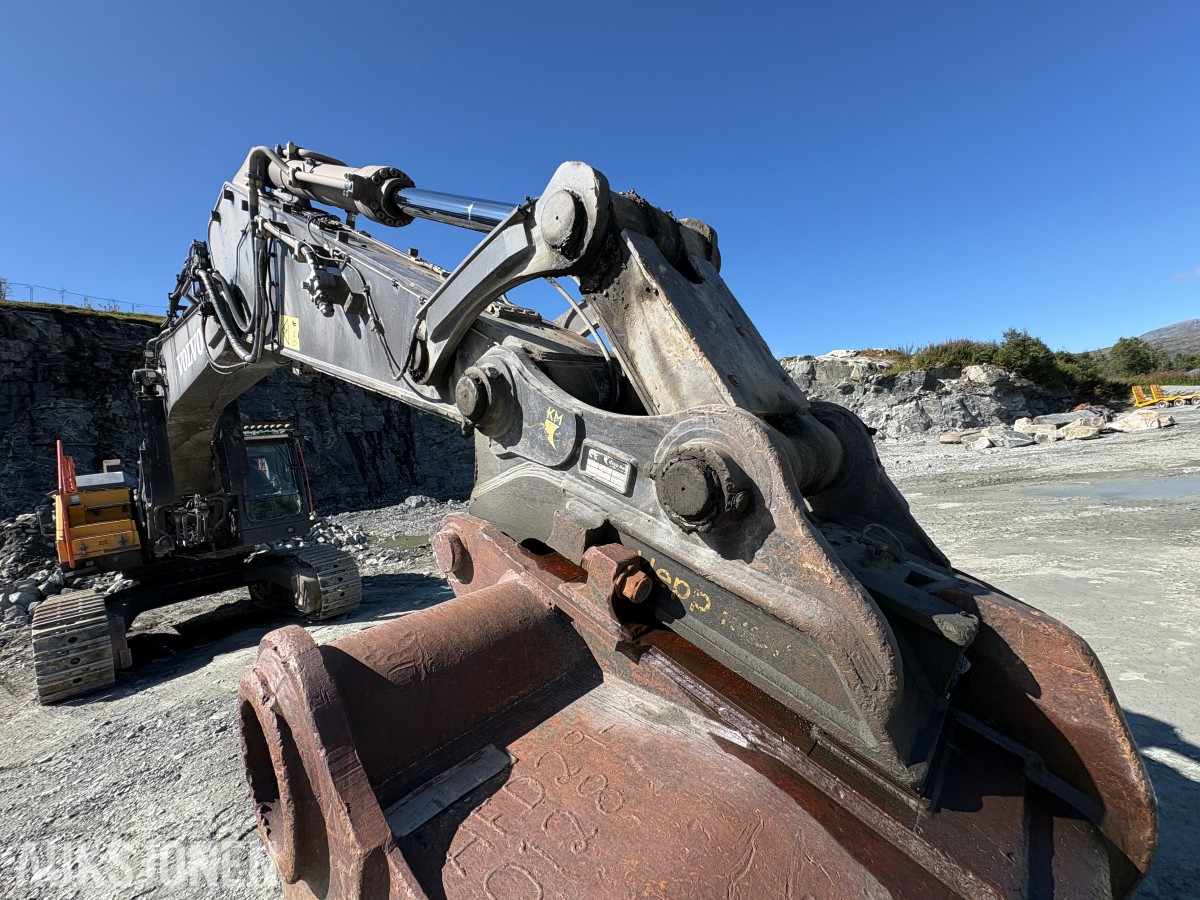 2017 Volvo EC480EL Beltegraver, KM3 HK-feste, 3000 l graveskuffe, sentralsmøring, 11 792 timer - nylig sertifisert
