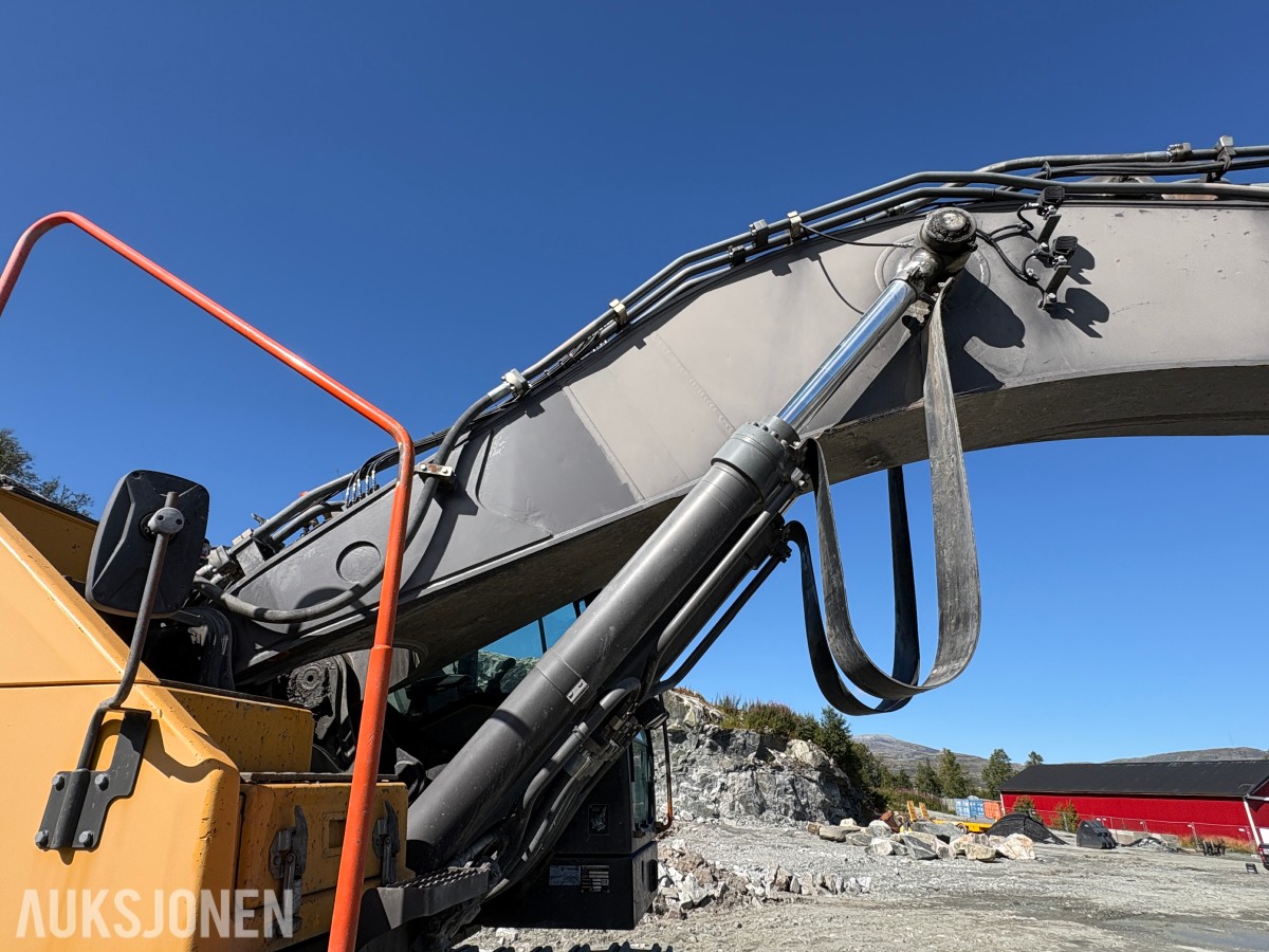 2017 Volvo EC480EL Beltegraver, KM3 HK-feste, 3000 l graveskuffe, sentralsmøring, 11 792 timer - nylig sertifisert