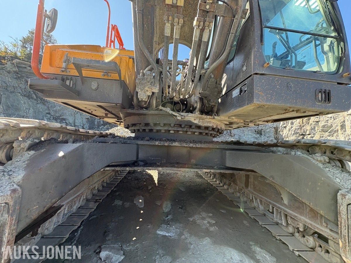 2017 Volvo EC480EL Beltegraver, KM3 HK-feste, 3000 l graveskuffe, sentralsmøring, 11 792 timer - nylig sertifisert