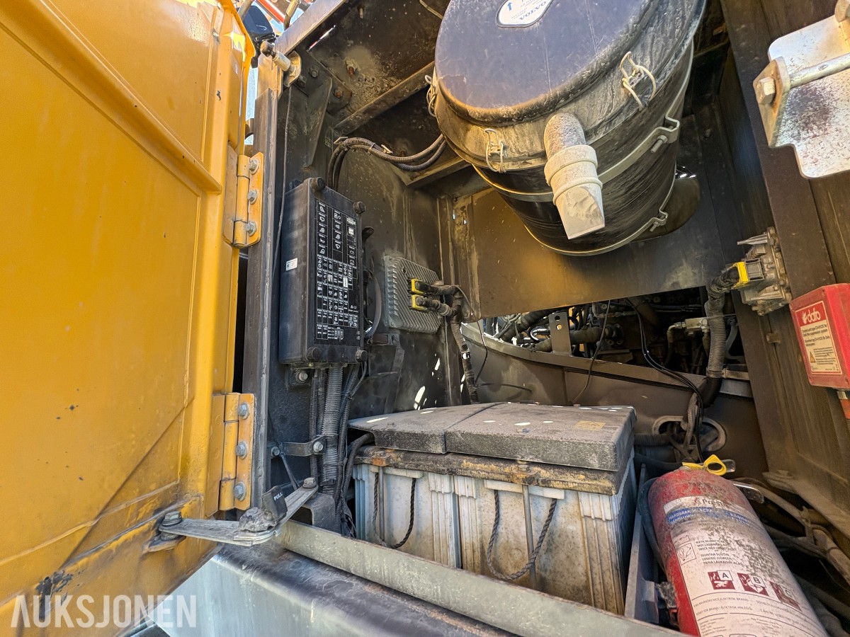 2017 Volvo EC480EL Beltegraver, KM3 HK-feste, 3000 l graveskuffe, sentralsmøring, 11 792 timer - nylig sertifisert