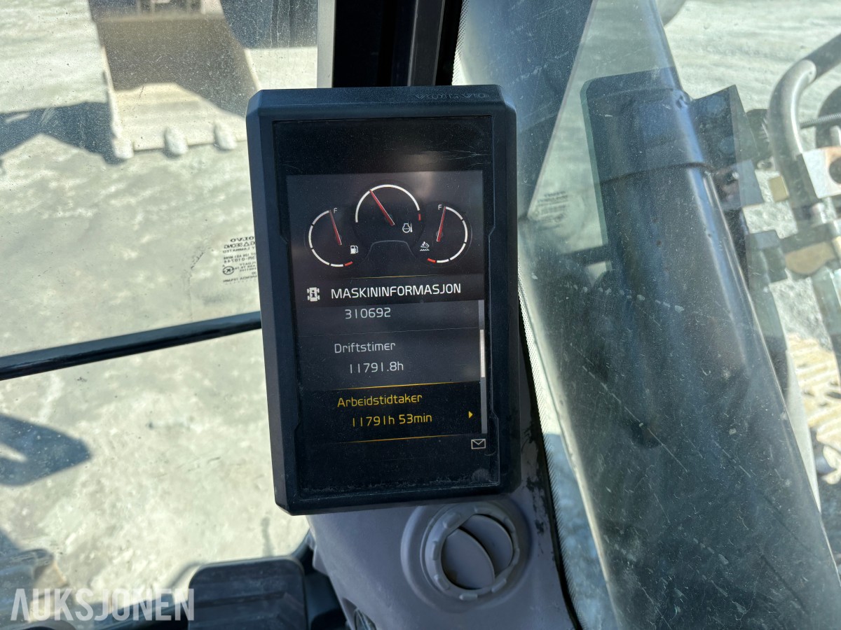2017 Volvo EC480EL Beltegraver, KM3 HK-feste, 3000 l graveskuffe, sentralsmøring, 11 792 timer - nylig sertifisert