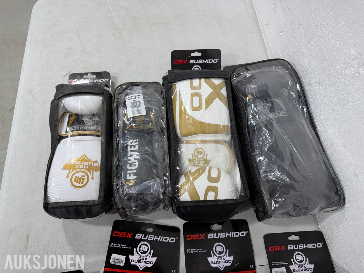 12 par DBX Bushido boksehansker